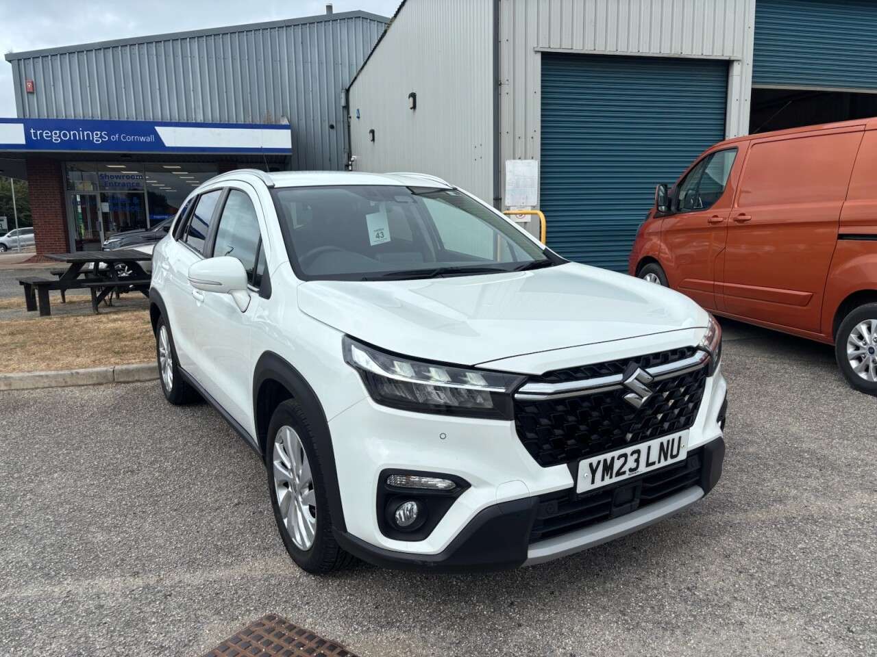 A 2023 SUZUKI S-CROSS 1.4 Boosterjet MHEV Motion SUV 5dr Petrol Hybrid Manual Euro 6 (s/s) (129 p A 2023 SUZUKI S-CROSS 1.4 Boosterjet MHEV Motion SUV 5dr Petrol Hybrid Manual Euro 6 (s/s) (129 p