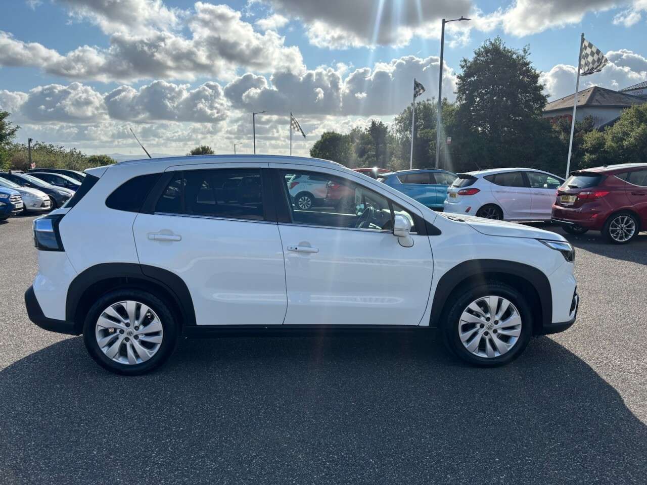 A 2023 SUZUKI S-CROSS 1.4 Boosterjet MHEV Motion SUV 5dr Petrol Hybrid Manual Euro 6 (s/s) (129 p A 2023 SUZUKI S-CROSS 1.4 Boosterjet MHEV Motion SUV 5dr Petrol Hybrid Manual Euro 6 (s/s) (129 p