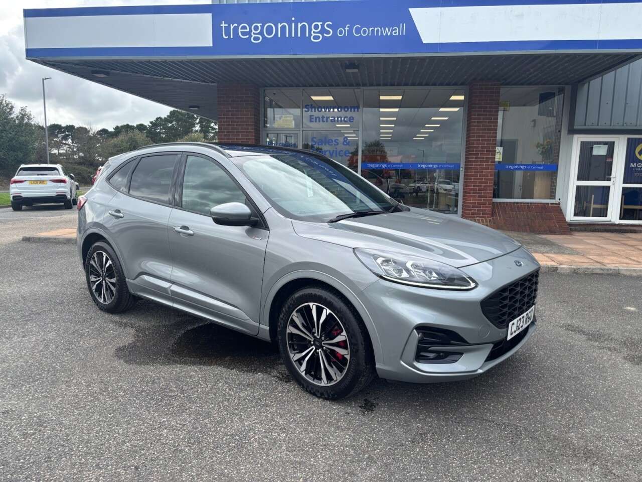 A 2023 FORD KUGA 1.5T EcoBoost ST-Line X Edition SUV 5dr Petrol Manual Euro 6 (s/s) (150 ps) A 2023 FORD KUGA 1.5T EcoBoost ST-Line X Edition SUV 5dr Petrol Manual Euro 6 (s/s) (150 ps)