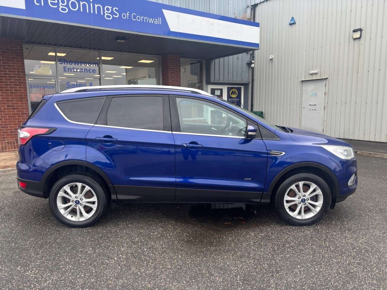 A 2018 FORD KUGA 2.0 TDCi Titanium SUV 5dr Diesel Manual AWD Euro 6 (s/s) (180 ps) A 2018 FORD KUGA 2.0 TDCi Titanium SUV 5dr Diesel Manual AWD Euro 6 (s/s) (180 ps)