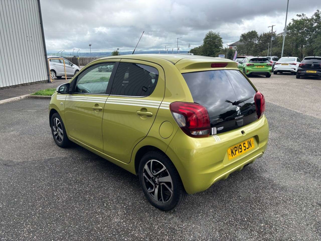 A 2019 PEUGEOT 108 1.0 Collection Hatchback 5dr Petrol Manual Euro 6 (72 ps) A 2019 PEUGEOT 108 1.0 Collection Hatchback 5dr Petrol Manual Euro 6 (72 ps)