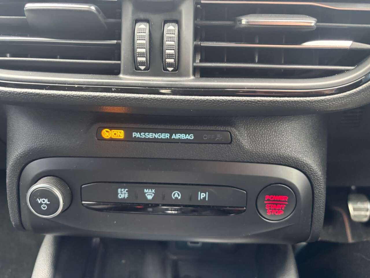 2023 FORD FOCUS 2023 FORD FOCUS