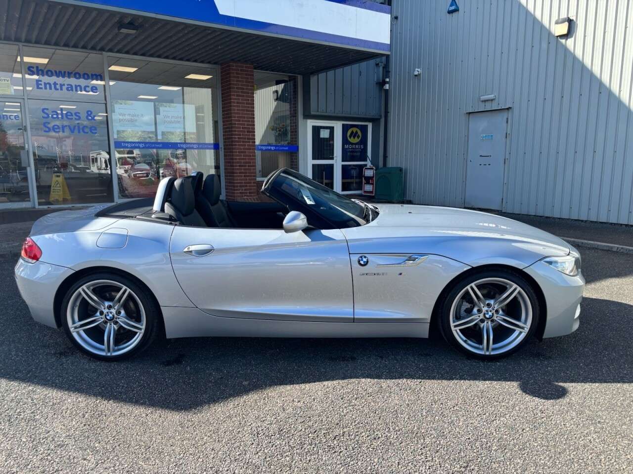 A 2017 BMW Z4 2.0 20i M Sport Convertible 2dr Petrol Auto sDrive Euro 6 (184 ps) A 2017 BMW Z4 2.0 20i M Sport Convertible 2dr Petrol Auto sDrive Euro 6 (184 ps)