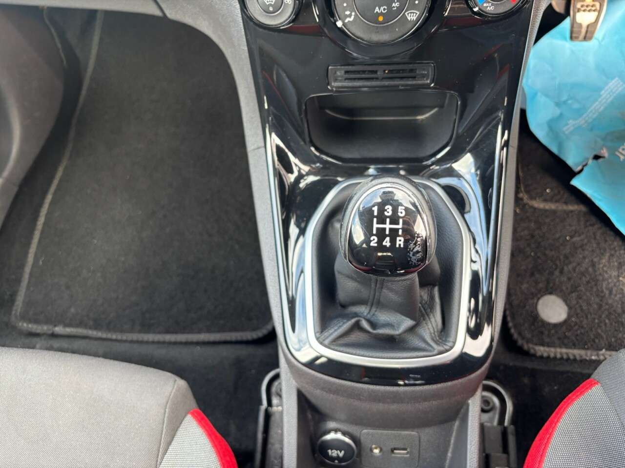 2014 FORD FIESTA 2014 FORD FIESTA