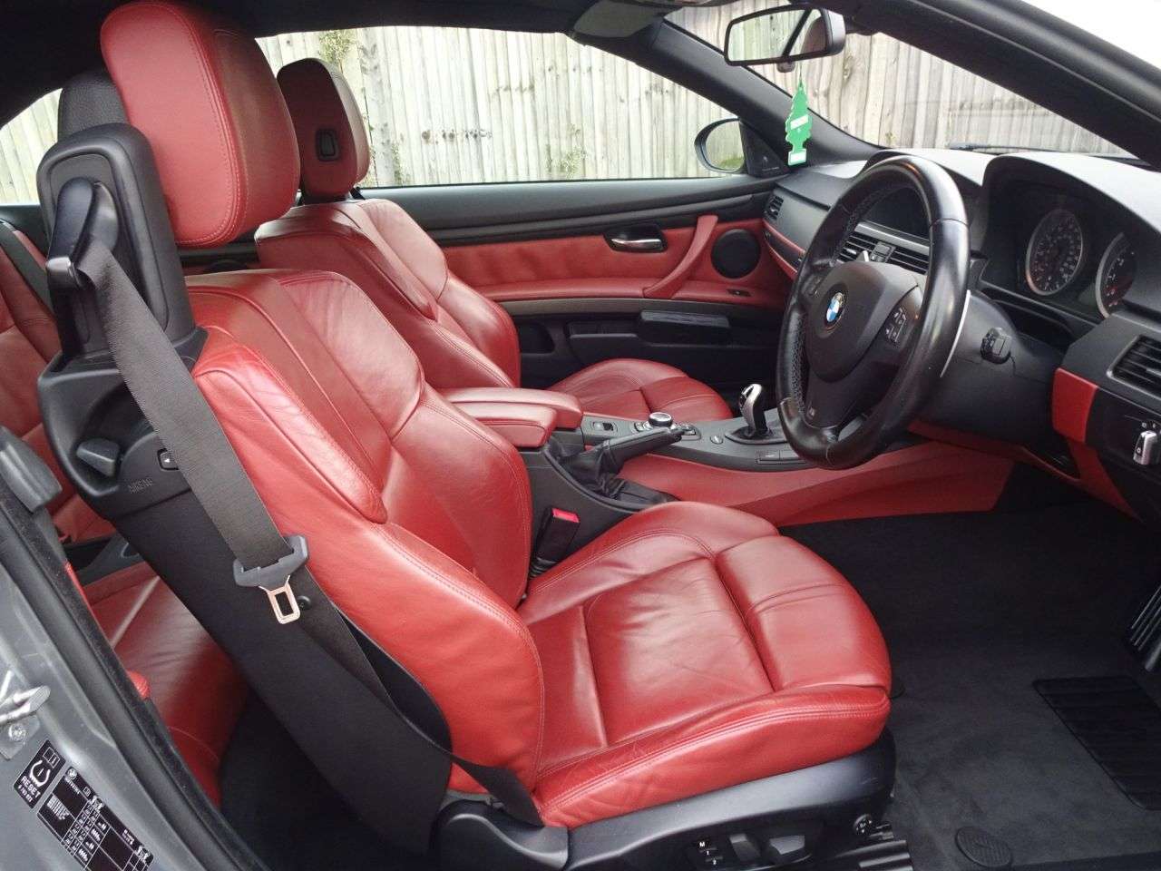 2011 BMW M3 2011 BMW M3