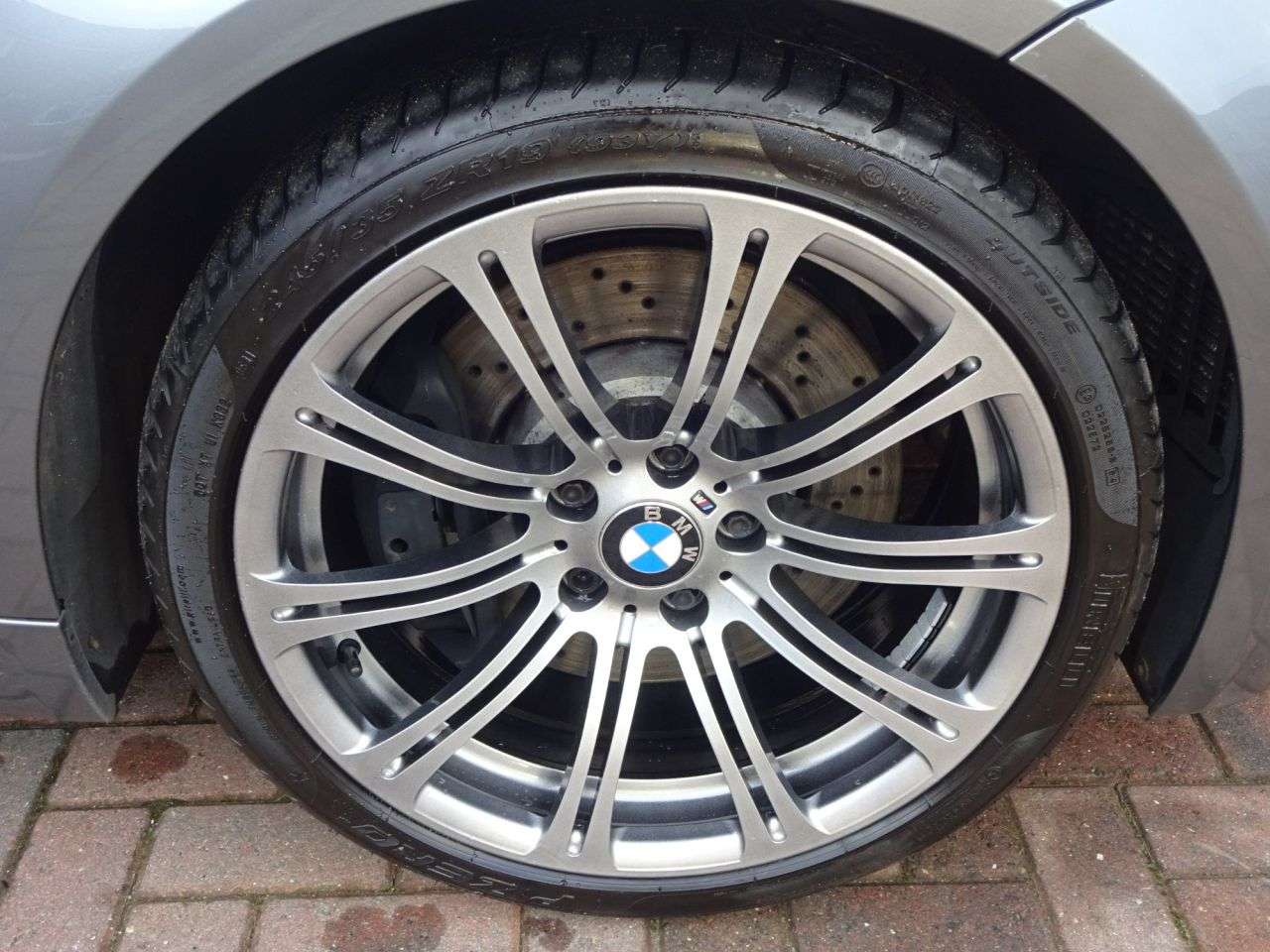 2011 BMW M3 2011 BMW M3