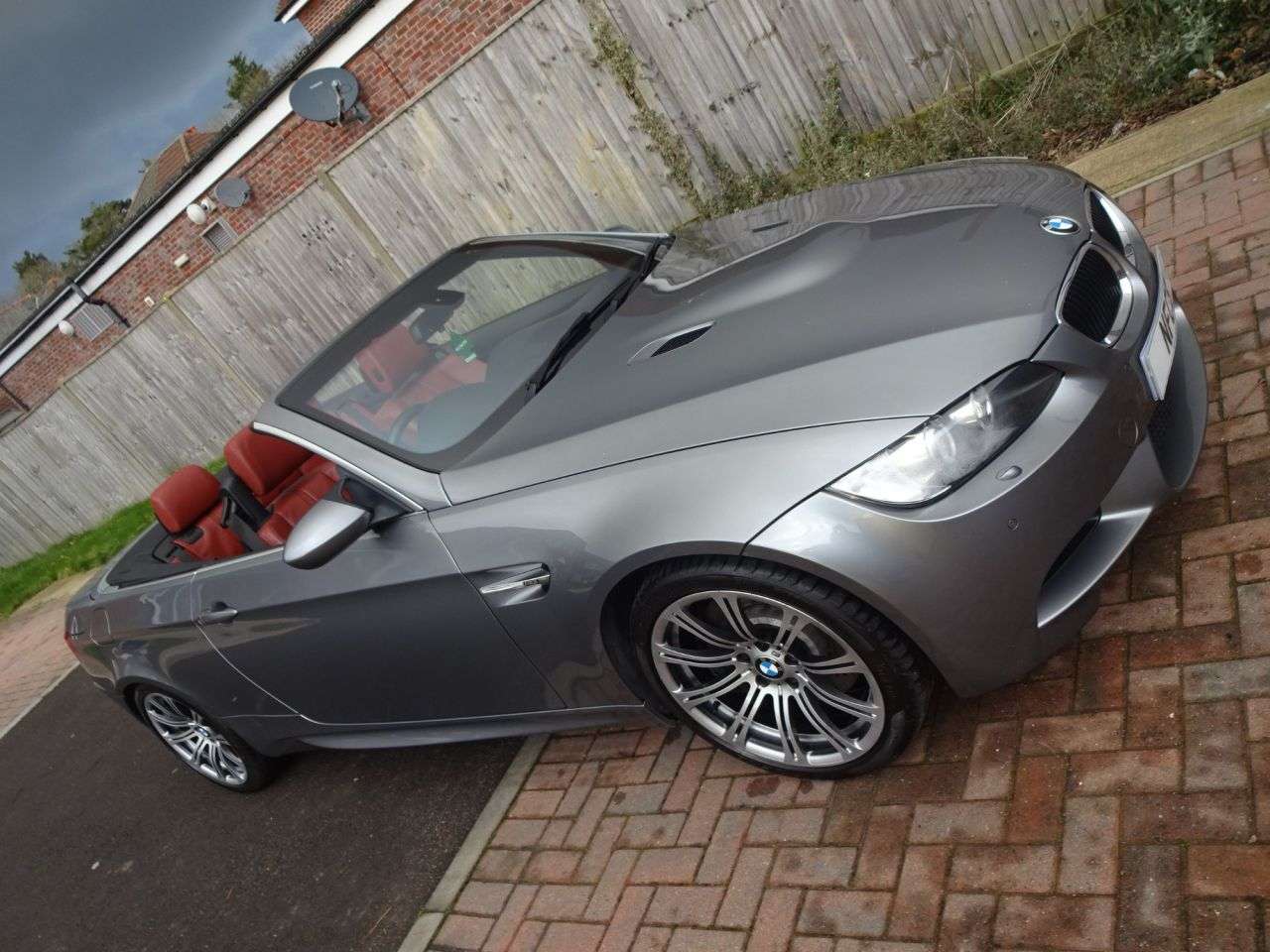 2011 BMW M3 2011 BMW M3