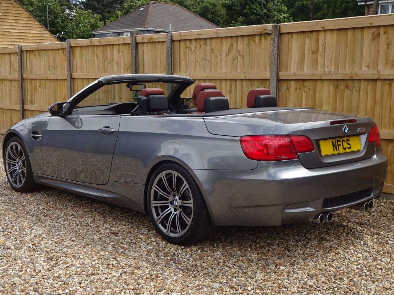 2011 BMW M3 2011 BMW M3