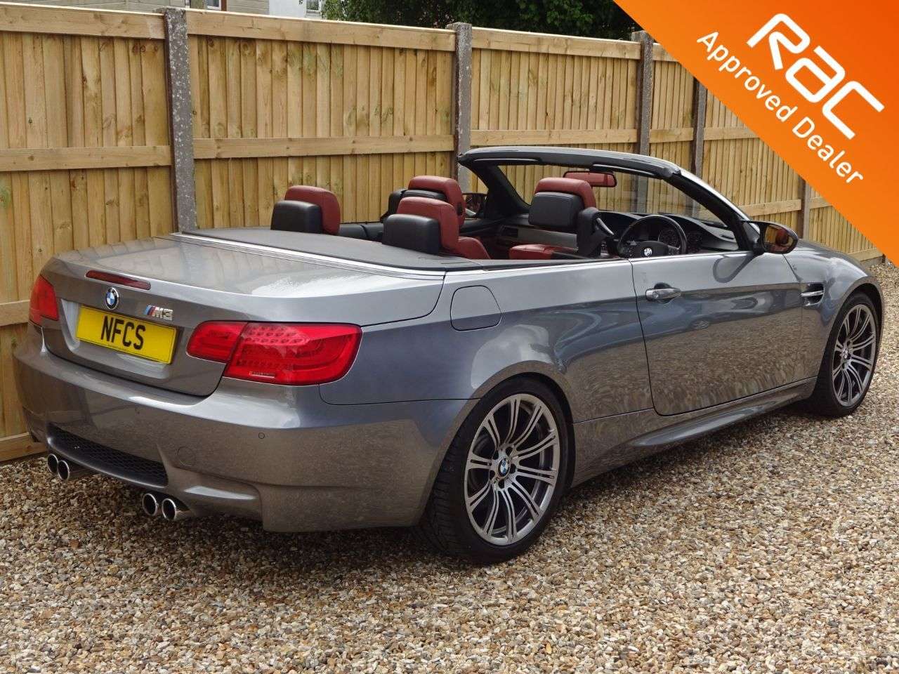 2011 BMW M3 2011 BMW M3