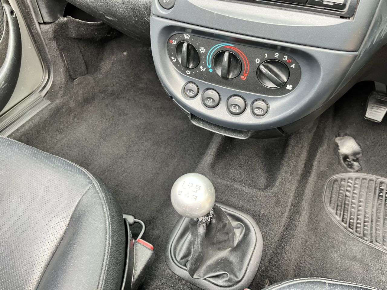 2005 FORD STREET KA 2005 FORD STREET KA