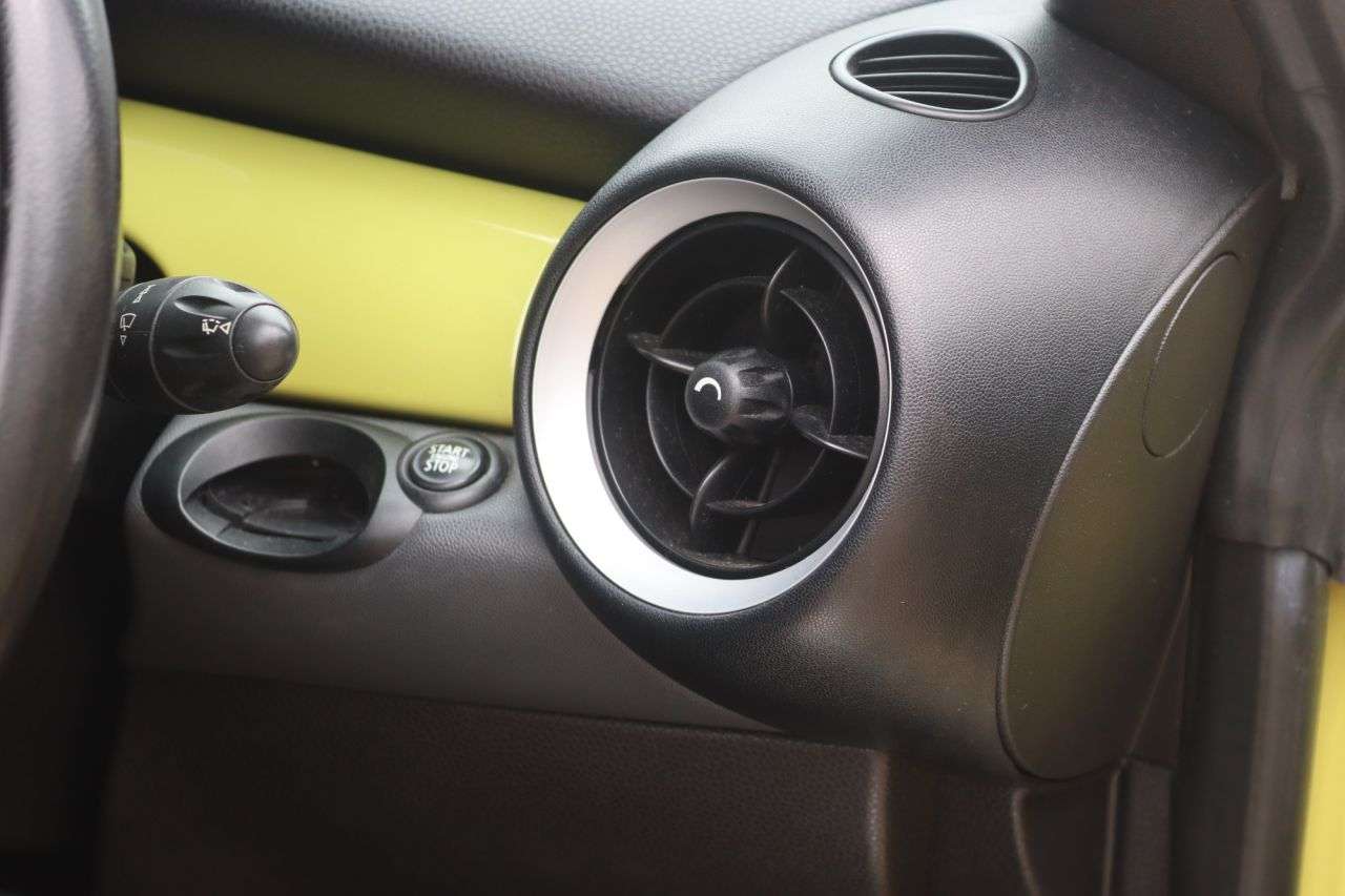 2009 MINI CONVERTIBLE 2009 MINI CONVERTIBLE