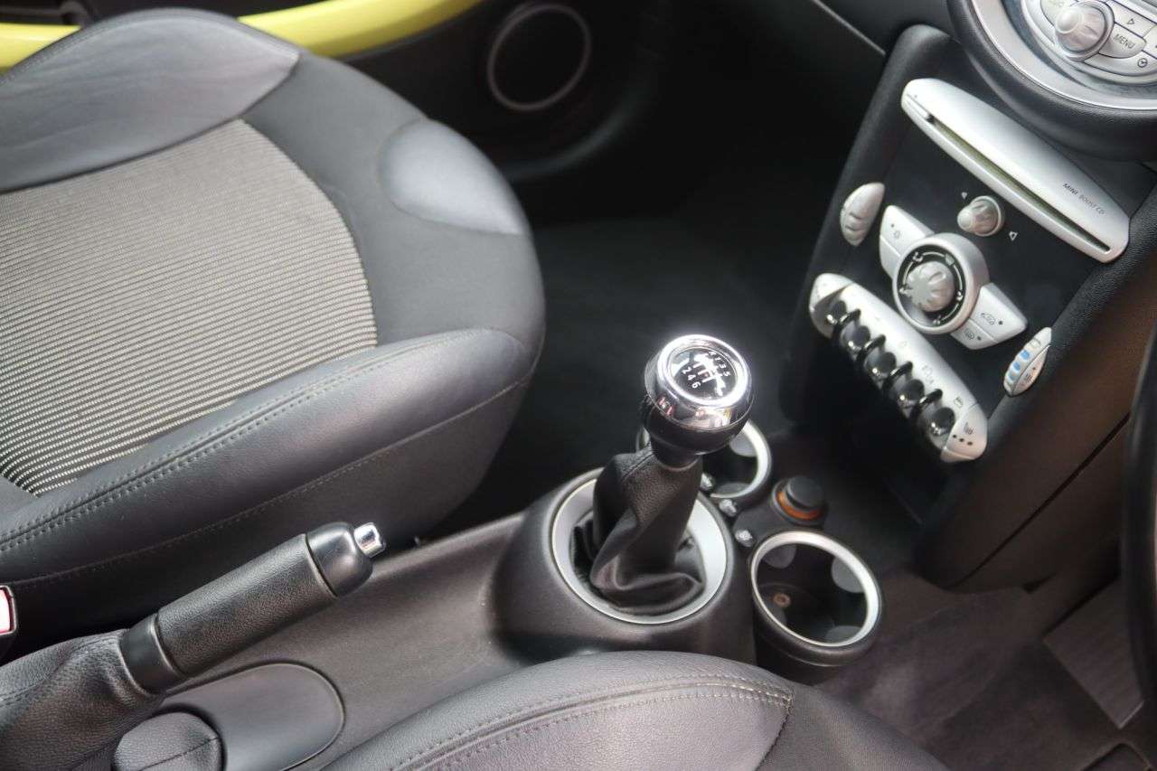 2009 MINI CONVERTIBLE 2009 MINI CONVERTIBLE