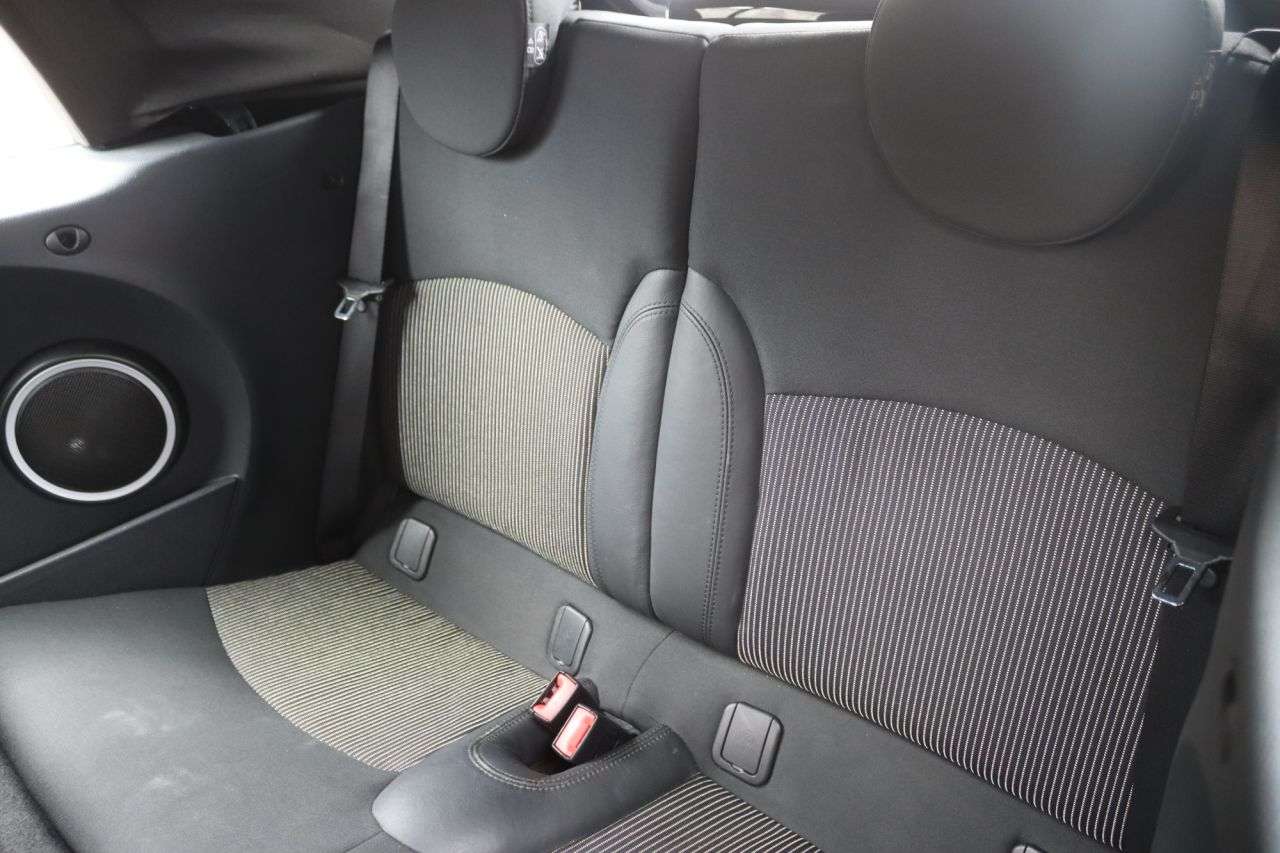 2009 MINI CONVERTIBLE 2009 MINI CONVERTIBLE