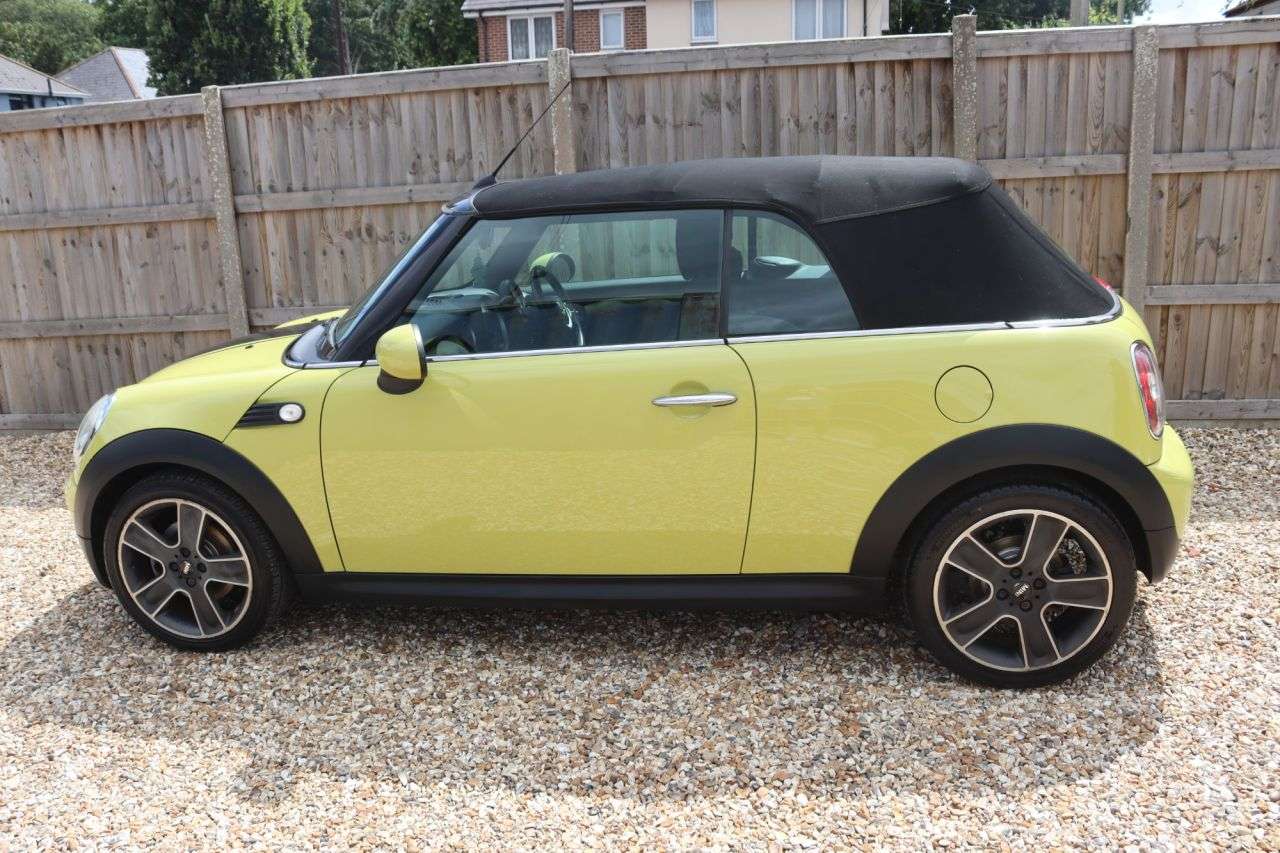 2009 MINI CONVERTIBLE 2009 MINI CONVERTIBLE