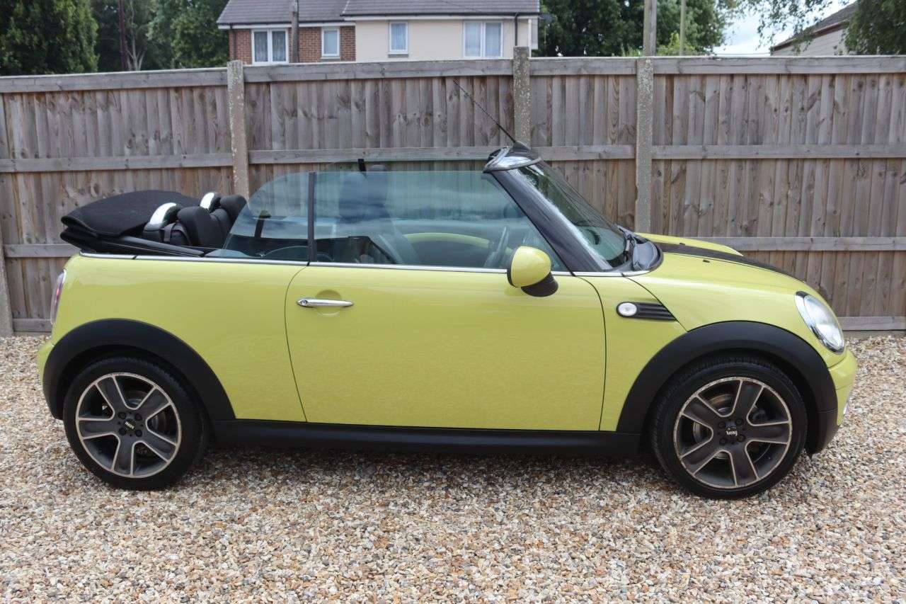 2009 MINI CONVERTIBLE 2009 MINI CONVERTIBLE