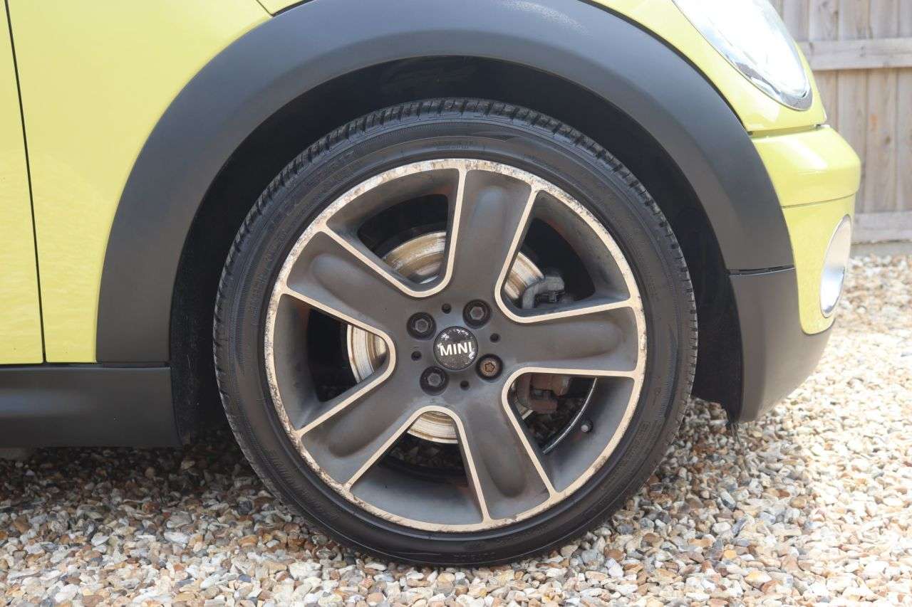 2009 MINI CONVERTIBLE 2009 MINI CONVERTIBLE