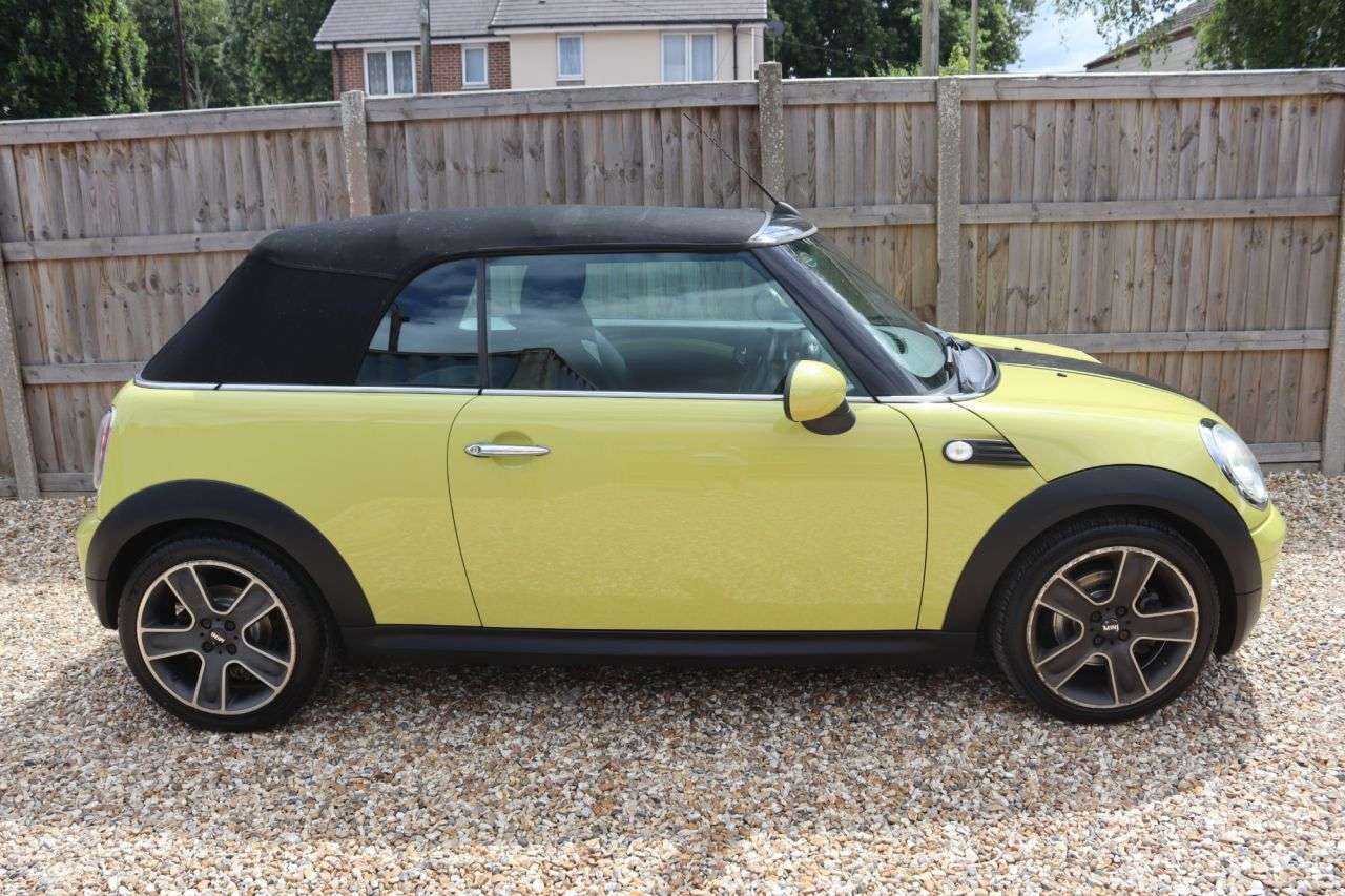 2009 MINI CONVERTIBLE 2009 MINI CONVERTIBLE