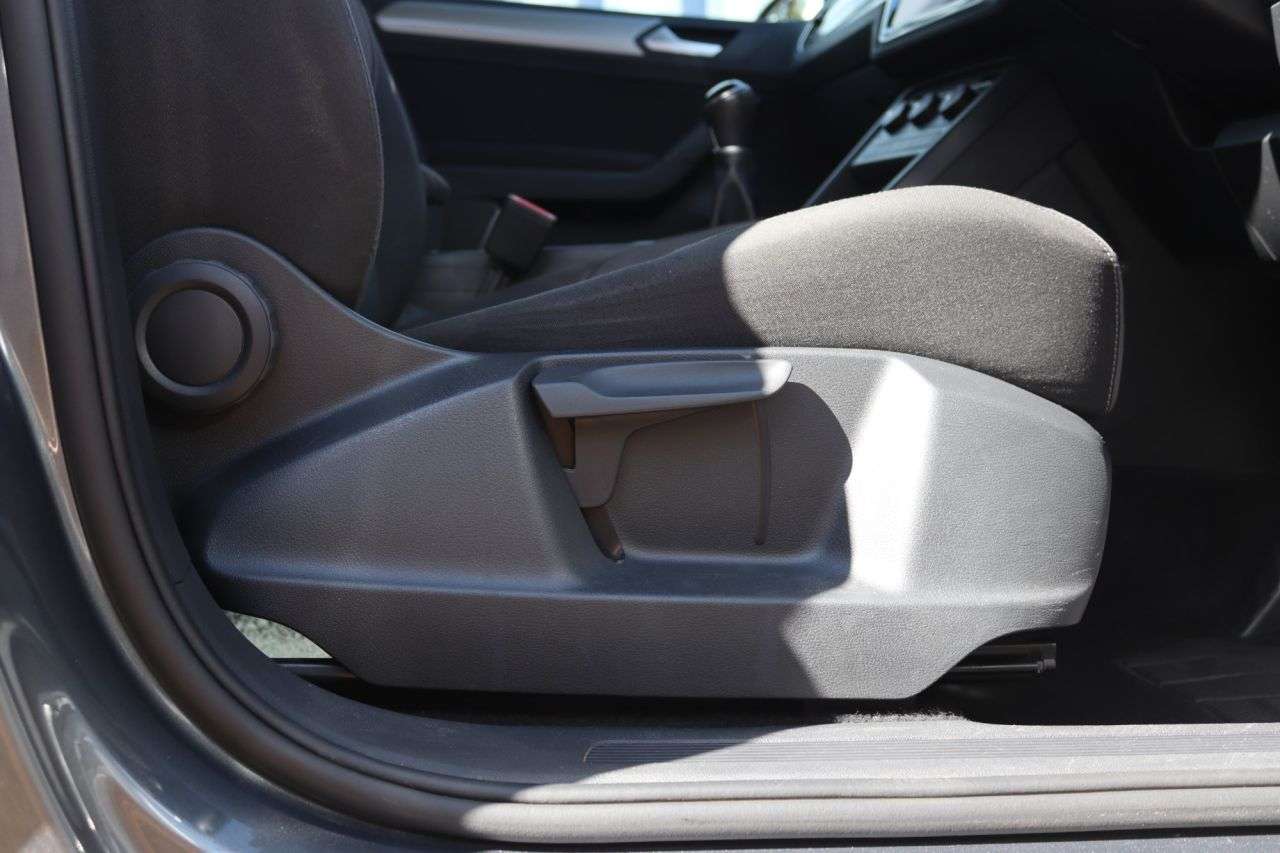 2017 VOLKSWAGEN TOURAN 2017 VOLKSWAGEN TOURAN