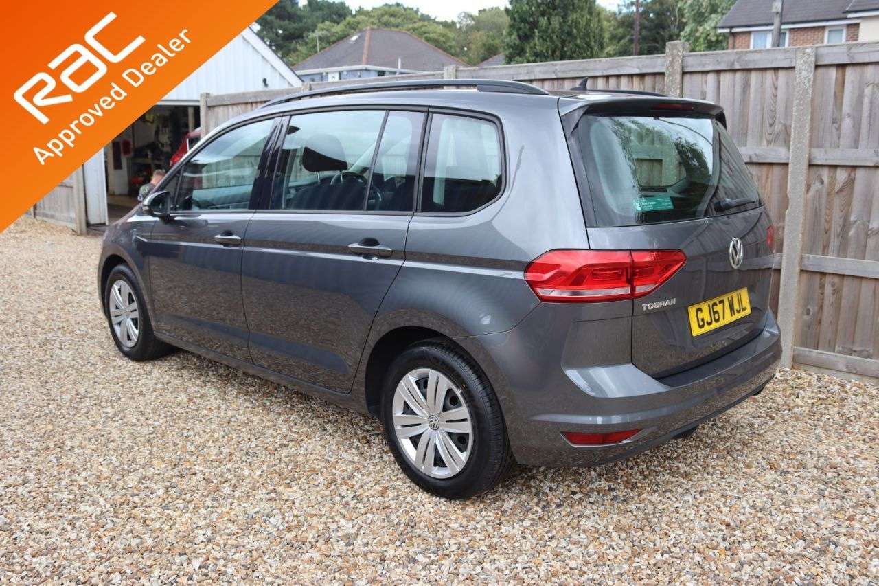 2017 VOLKSWAGEN TOURAN 2017 VOLKSWAGEN TOURAN