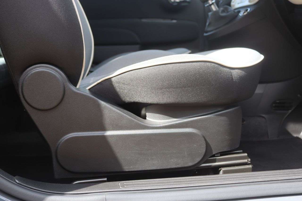 2019 FIAT 500 2019 FIAT 500