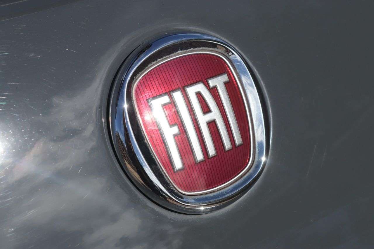 2019 FIAT 500 2019 FIAT 500