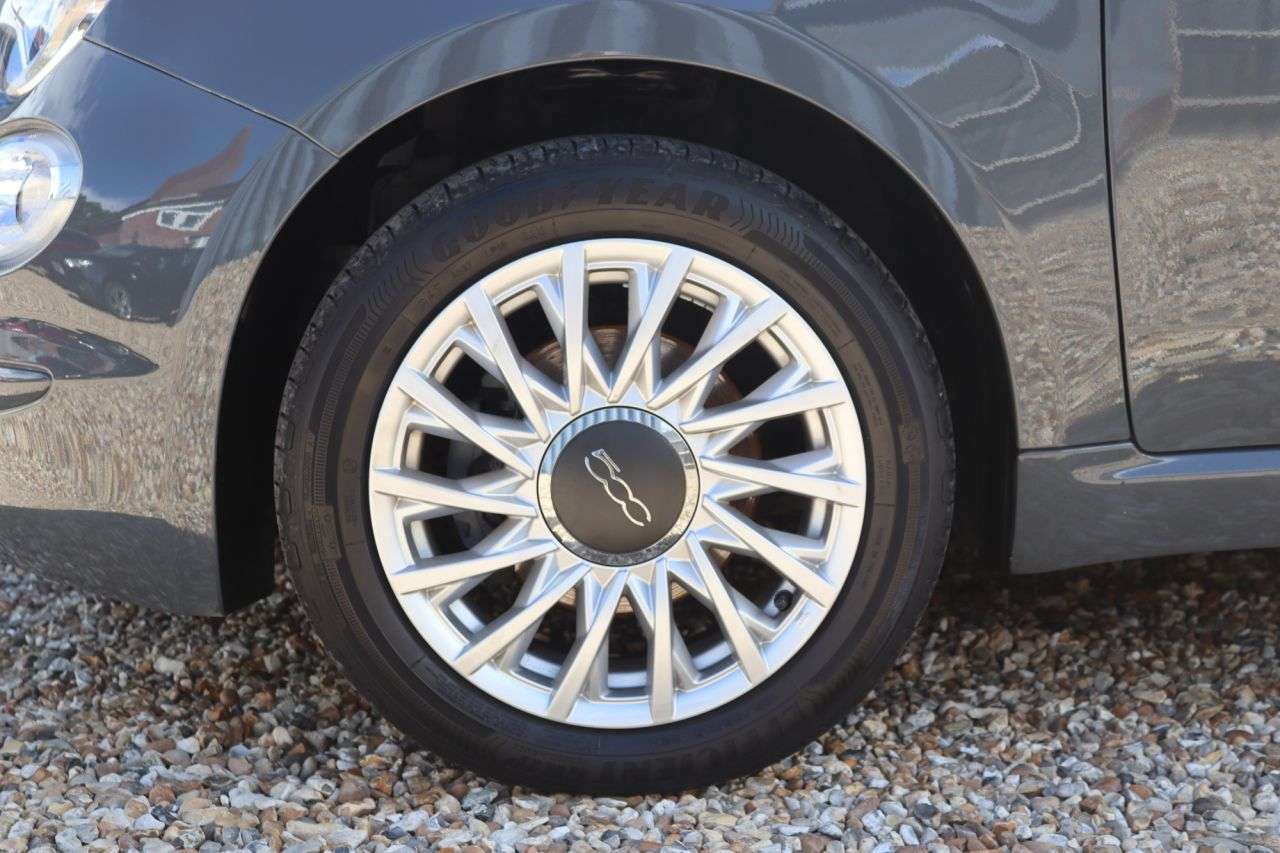 2019 FIAT 500 2019 FIAT 500