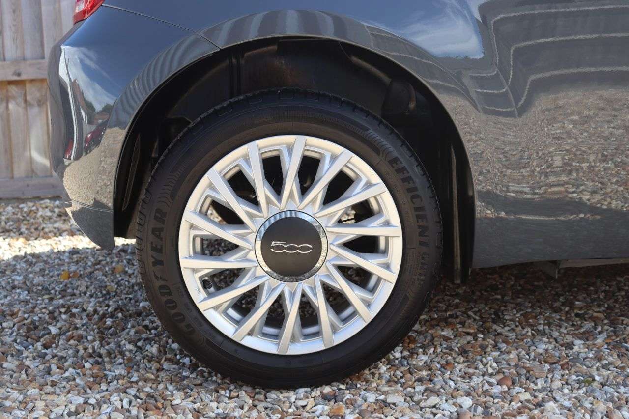 2019 FIAT 500 2019 FIAT 500