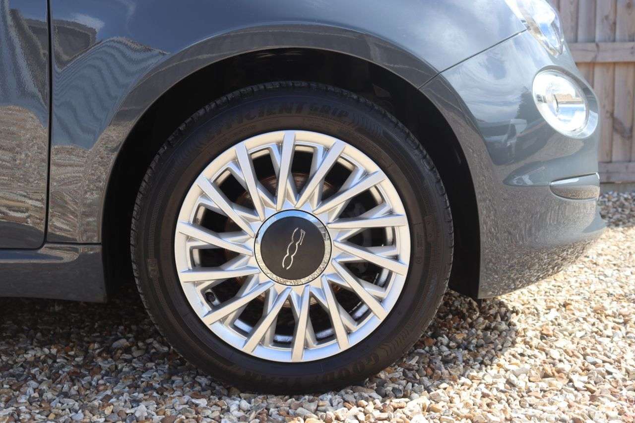 2019 FIAT 500 2019 FIAT 500