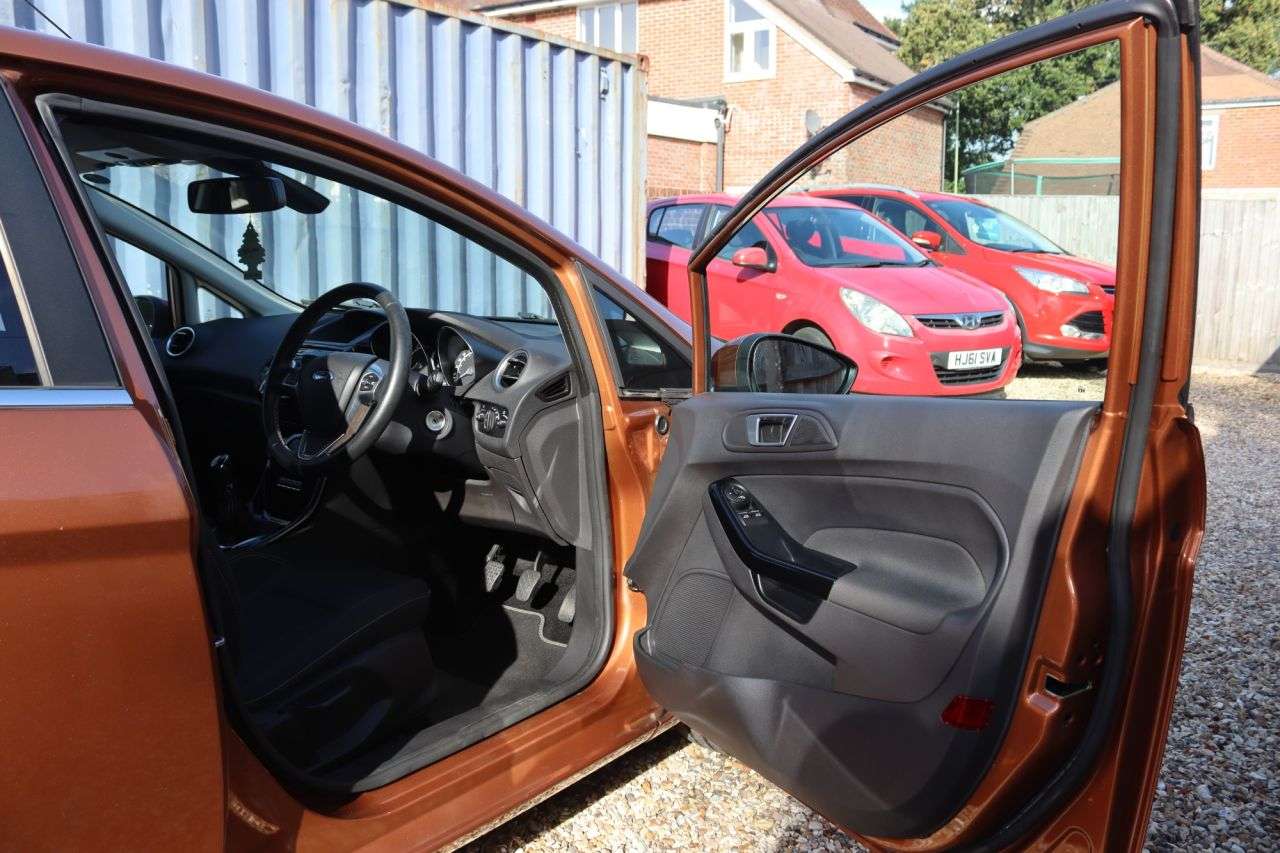 2015 FORD FIESTA 2015 FORD FIESTA