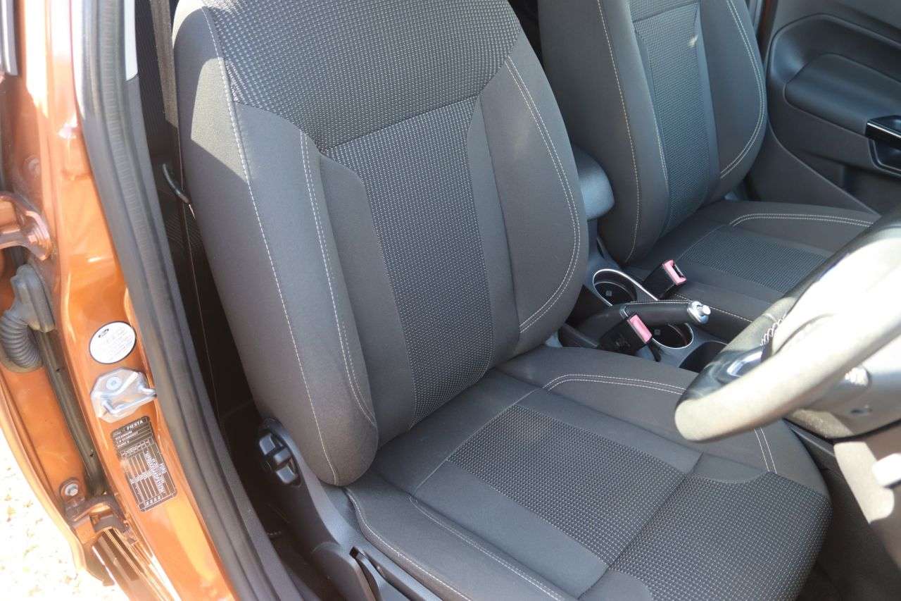 2015 FORD FIESTA 2015 FORD FIESTA