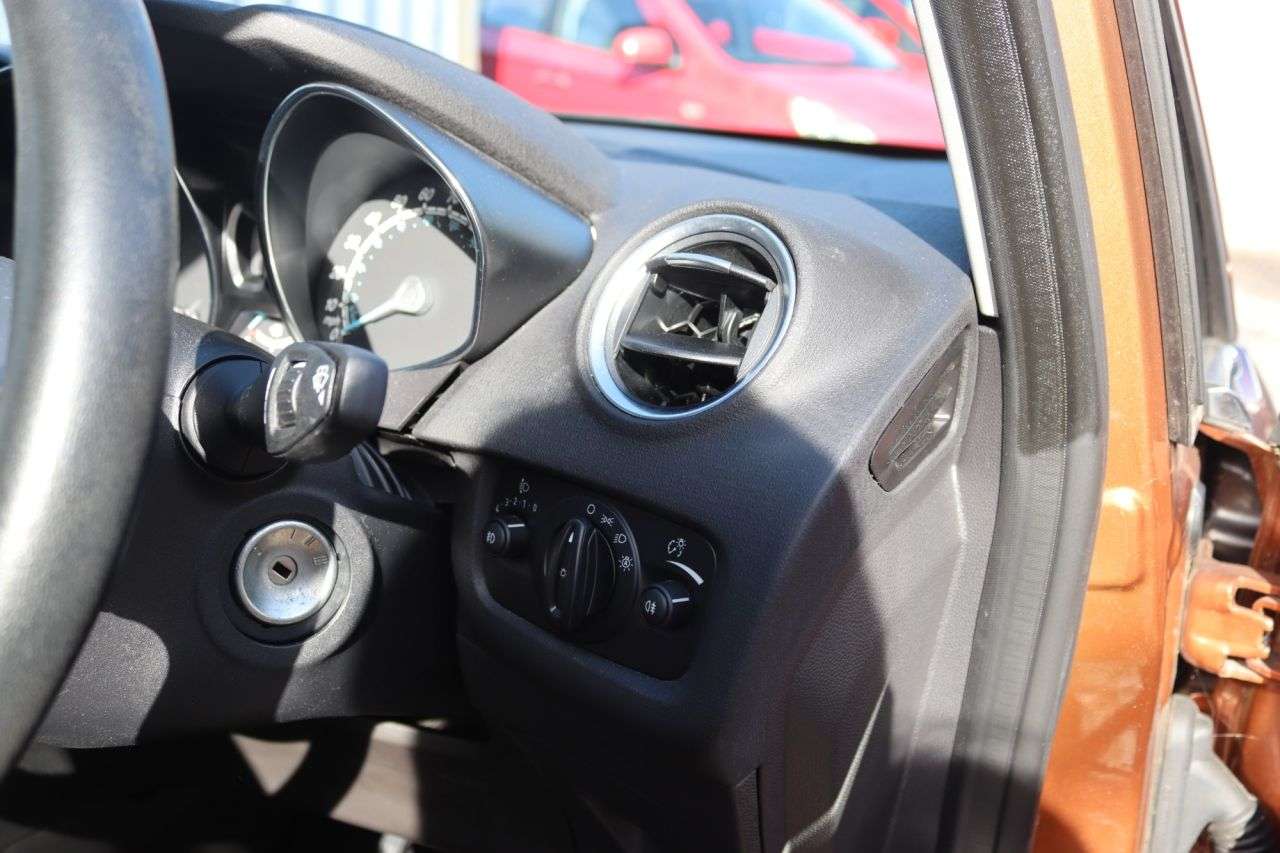 2015 FORD FIESTA 2015 FORD FIESTA