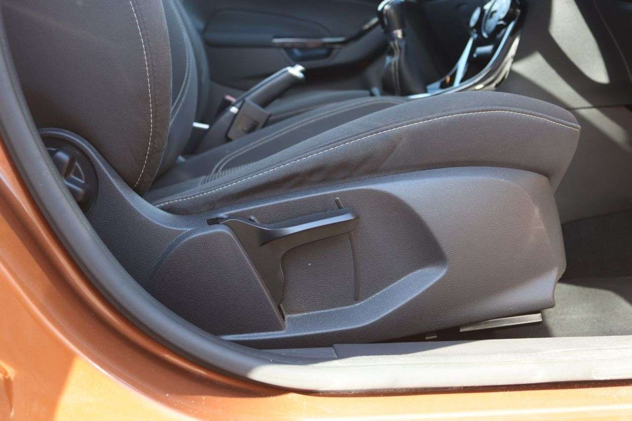 2015 FORD FIESTA 2015 FORD FIESTA