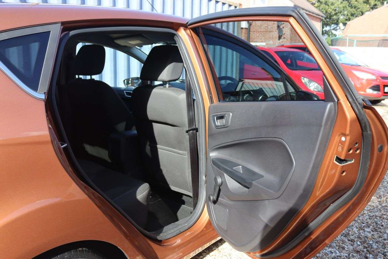 2015 FORD FIESTA 2015 FORD FIESTA