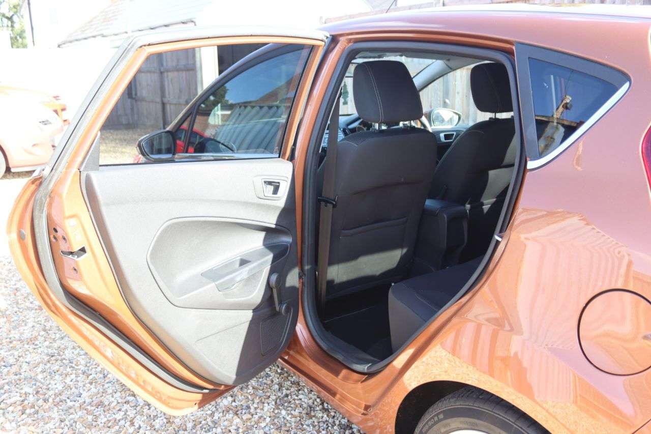 2015 FORD FIESTA 2015 FORD FIESTA