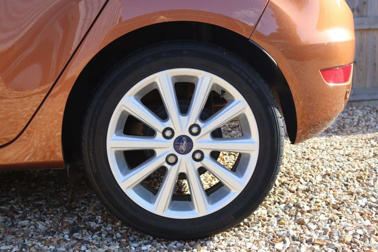 2015 FORD FIESTA 2015 FORD FIESTA