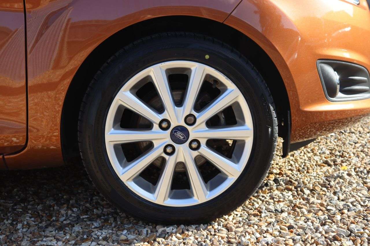 2015 FORD FIESTA 2015 FORD FIESTA