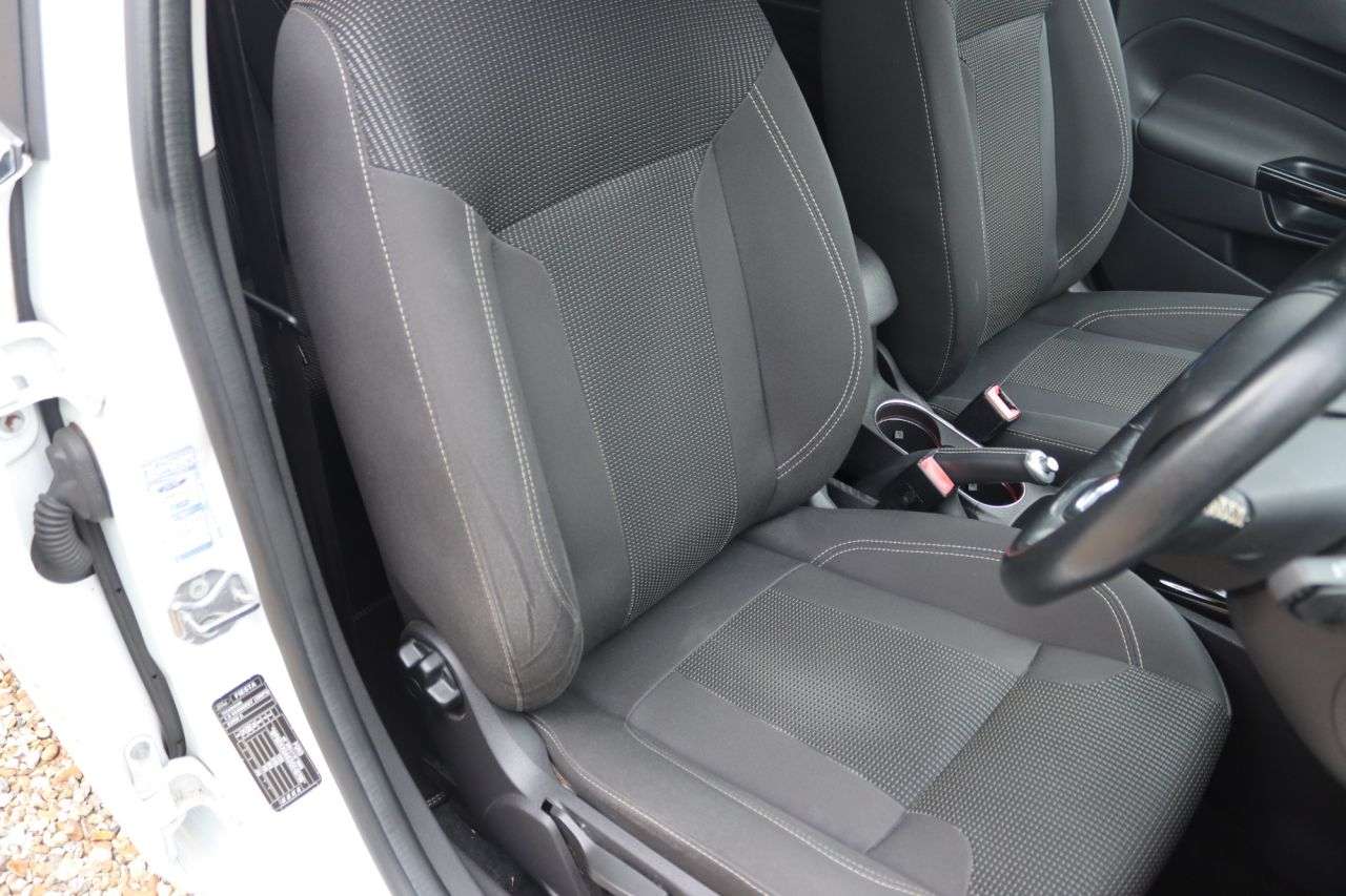 2016 FORD FIESTA 2016 FORD FIESTA