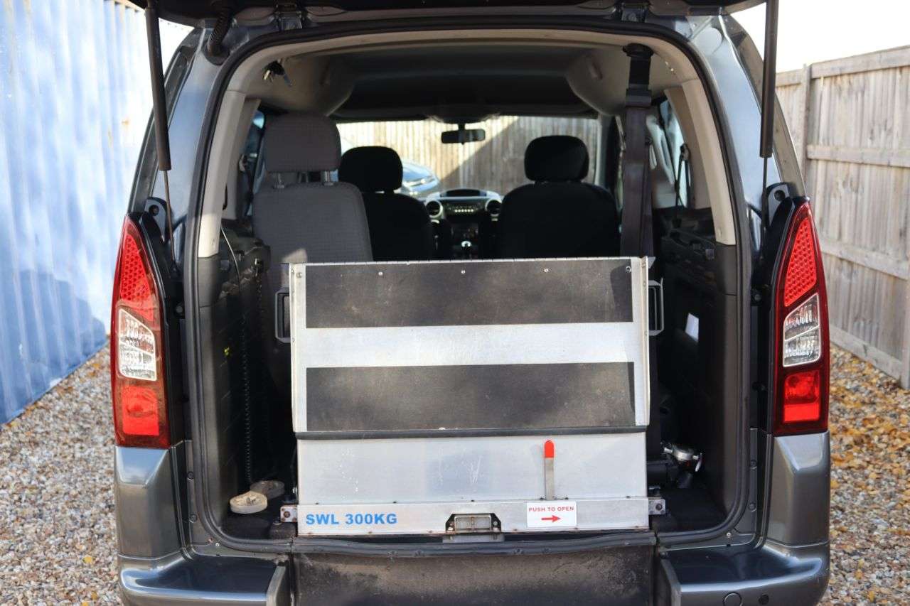 2013 PEUGEOT PARTNER TEPEE 2013 PEUGEOT PARTNER TEPEE