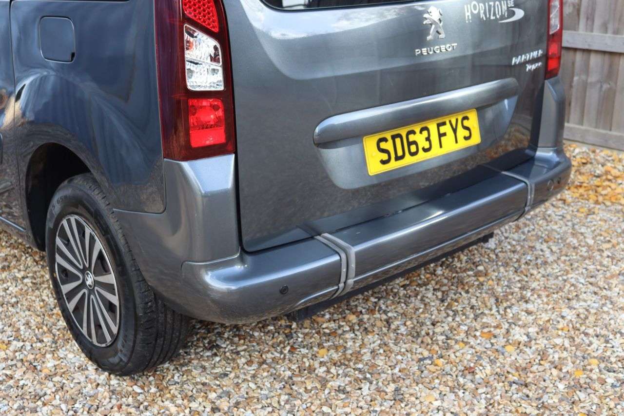 2013 PEUGEOT PARTNER TEPEE 2013 PEUGEOT PARTNER TEPEE