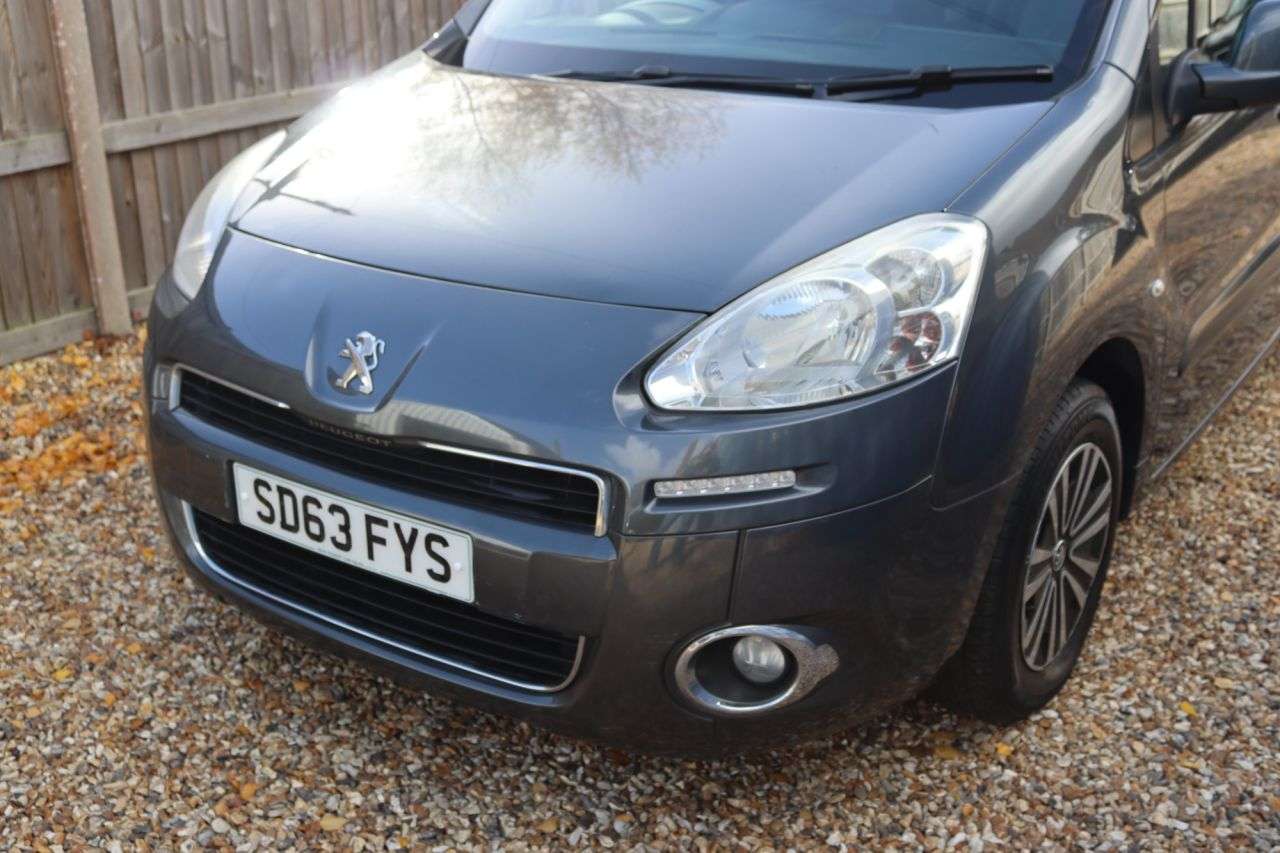 2013 PEUGEOT PARTNER TEPEE 2013 PEUGEOT PARTNER TEPEE