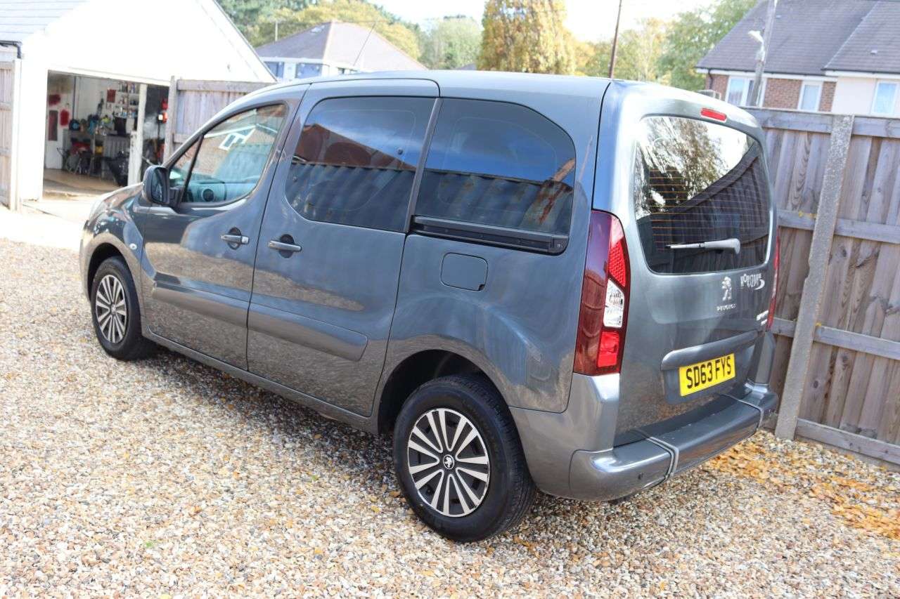 2013 PEUGEOT PARTNER TEPEE 2013 PEUGEOT PARTNER TEPEE