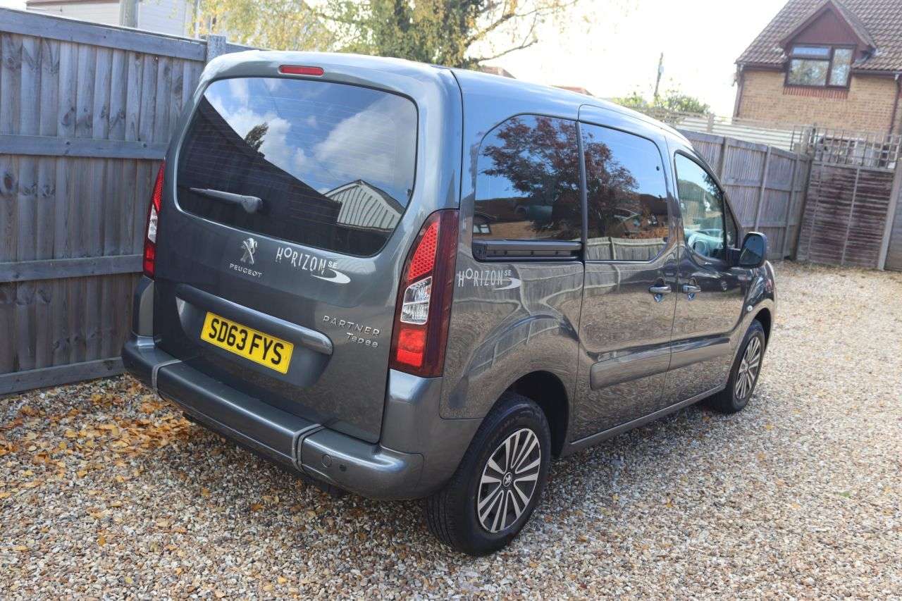 2013 PEUGEOT PARTNER TEPEE 2013 PEUGEOT PARTNER TEPEE