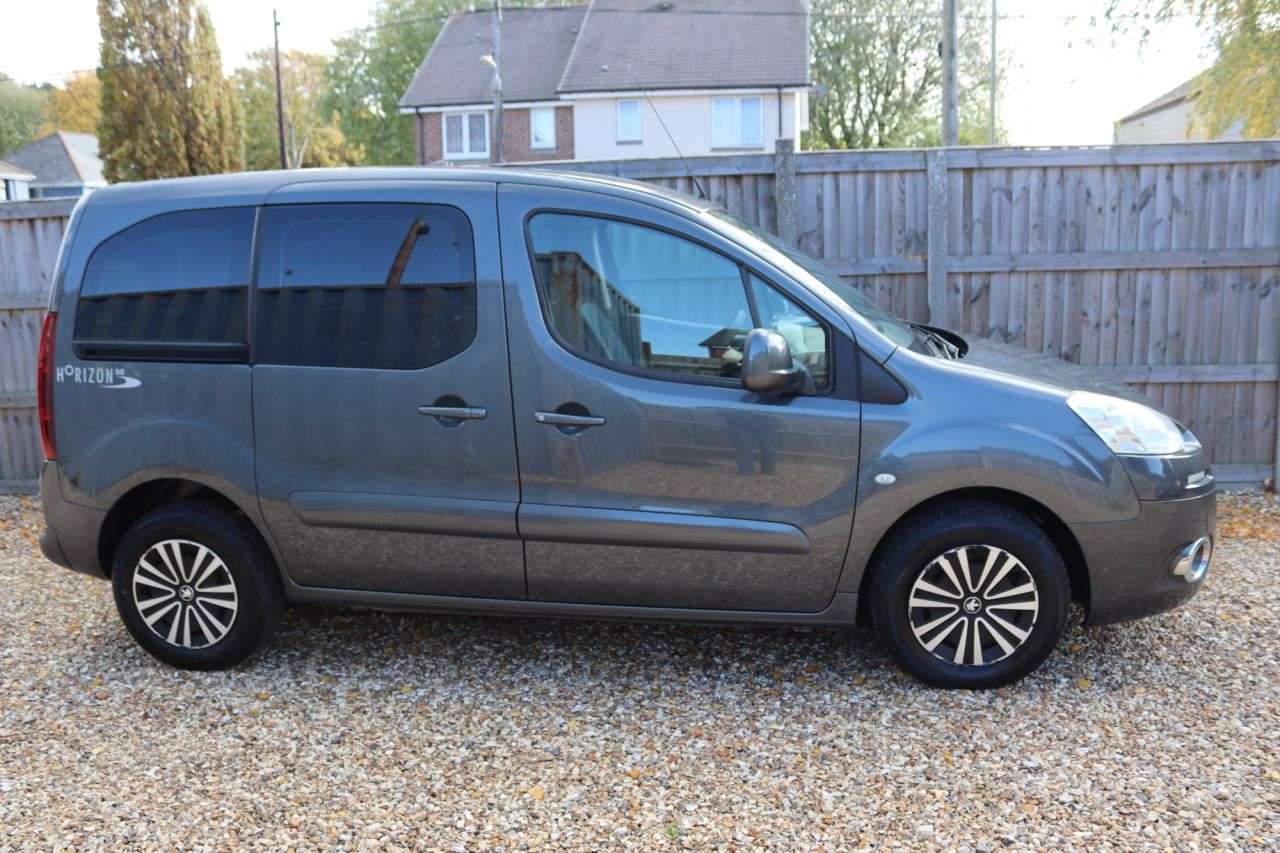 2013 PEUGEOT PARTNER TEPEE 2013 PEUGEOT PARTNER TEPEE