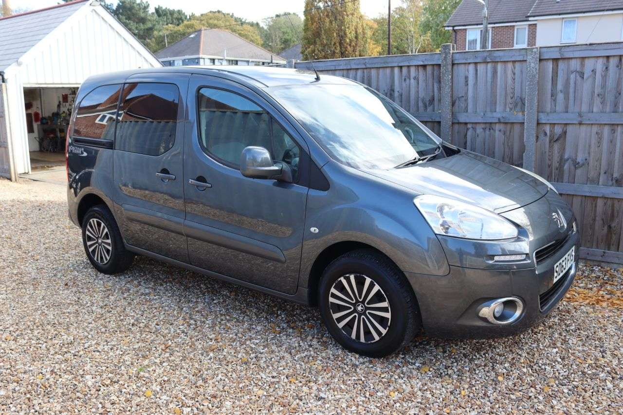 2013 PEUGEOT PARTNER TEPEE 2013 PEUGEOT PARTNER TEPEE