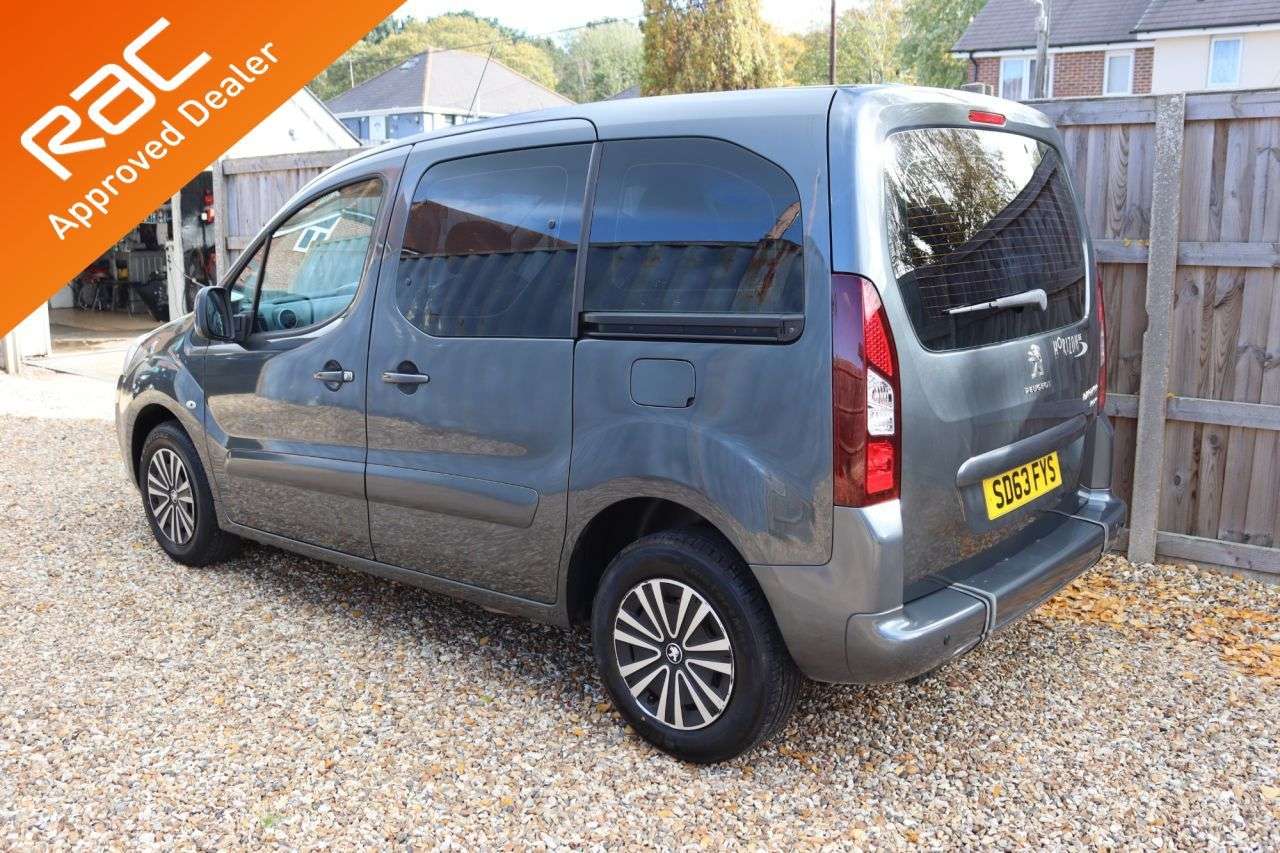 2013 PEUGEOT PARTNER TEPEE 2013 PEUGEOT PARTNER TEPEE