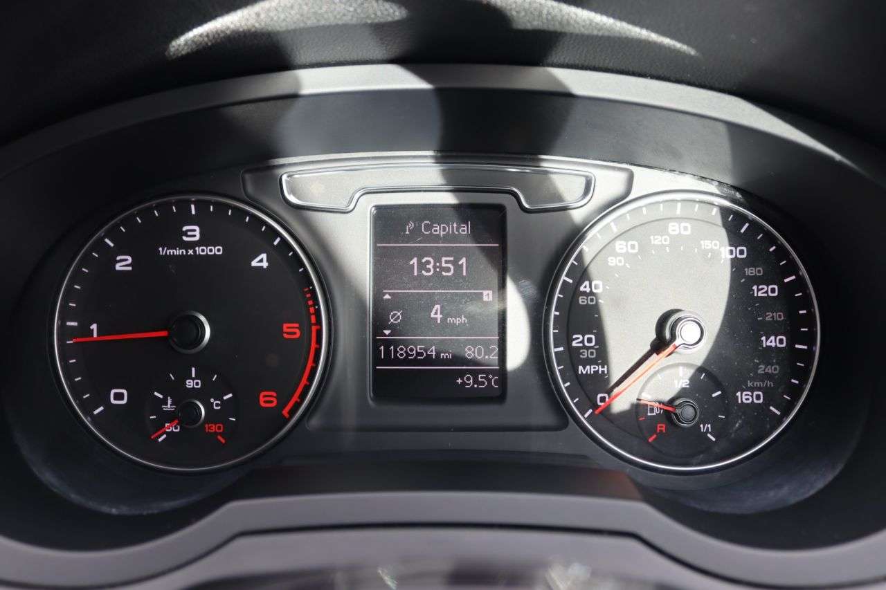 2015 AUDI Q3 2015 AUDI Q3