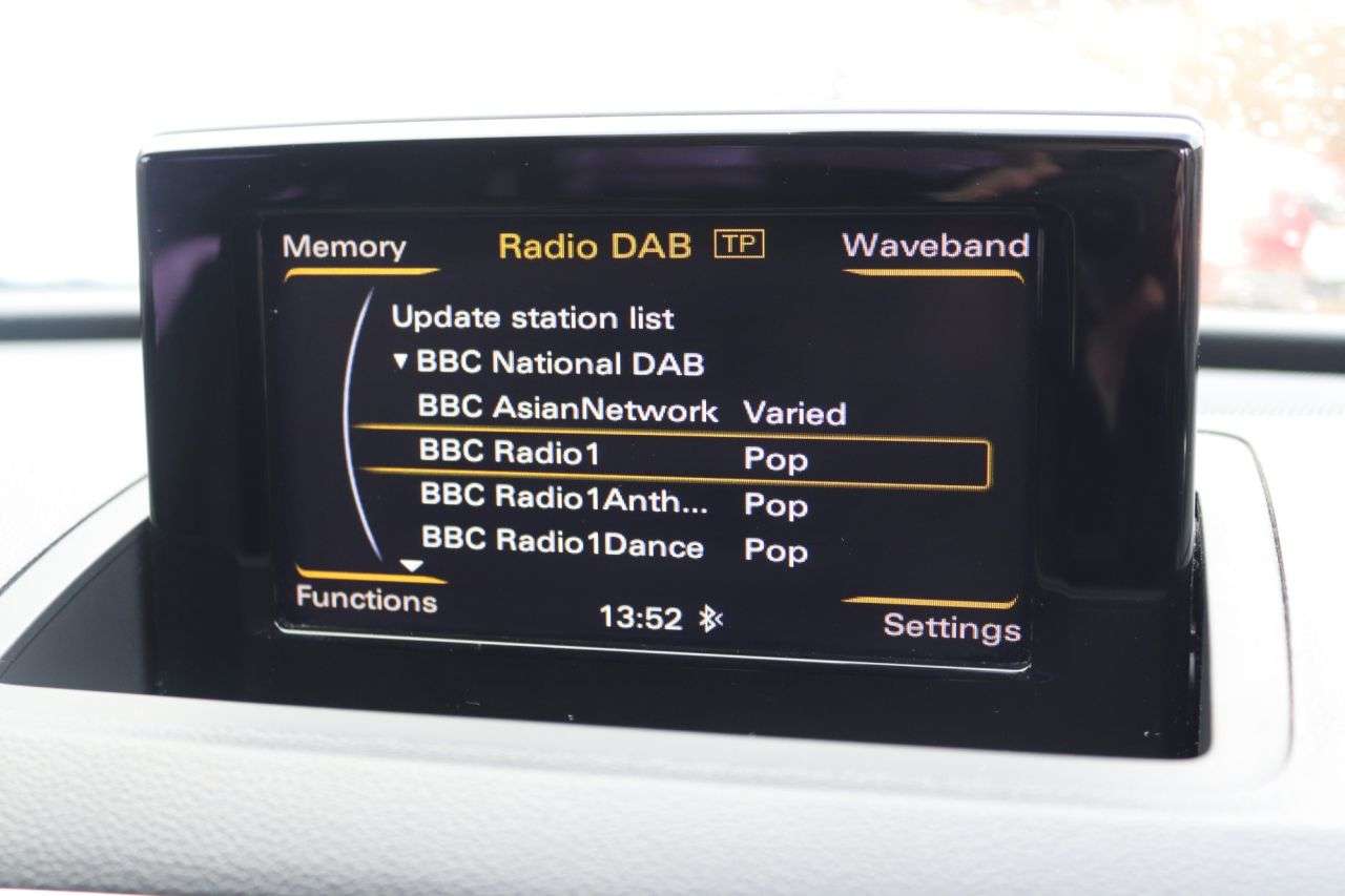 2015 AUDI Q3 2015 AUDI Q3