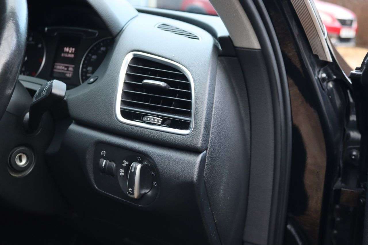 2015 AUDI Q3 2015 AUDI Q3