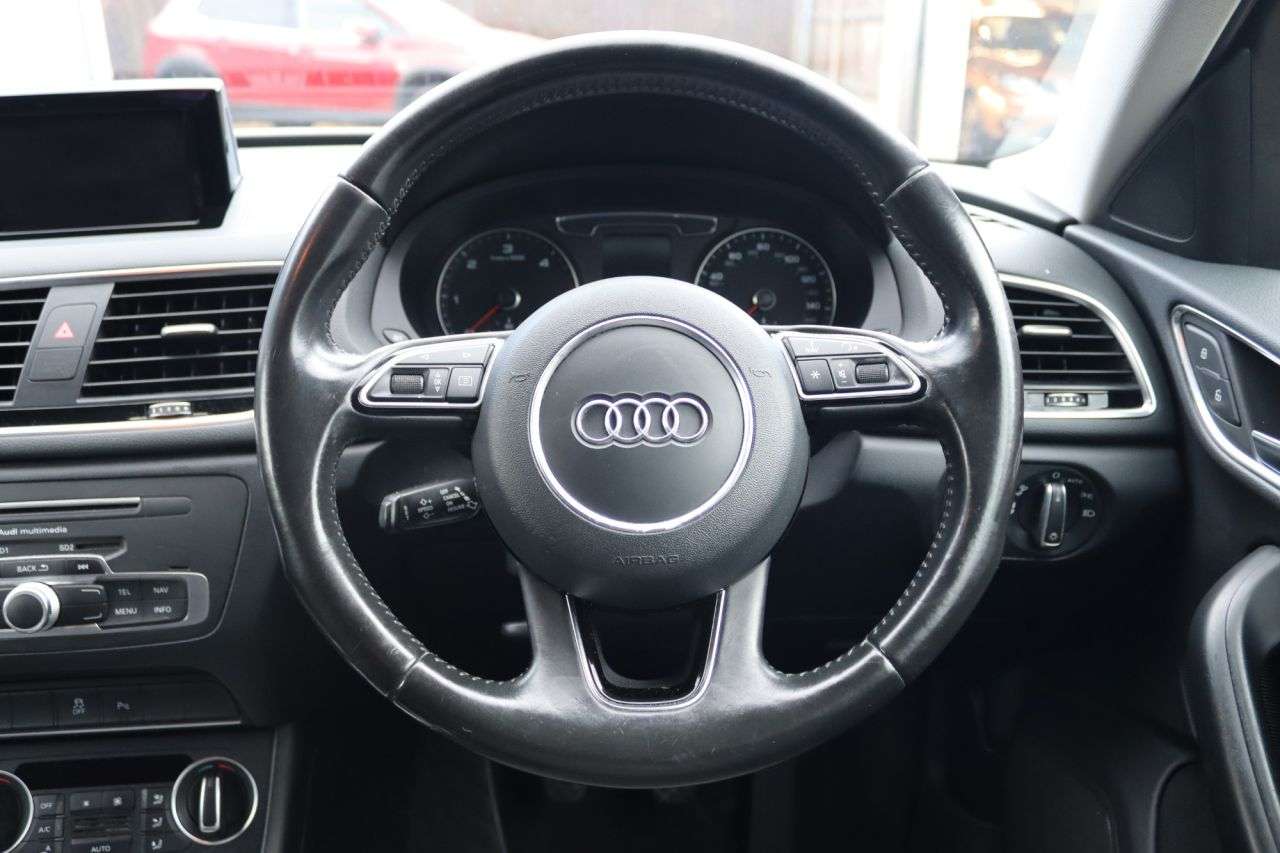 2015 AUDI Q3 2015 AUDI Q3
