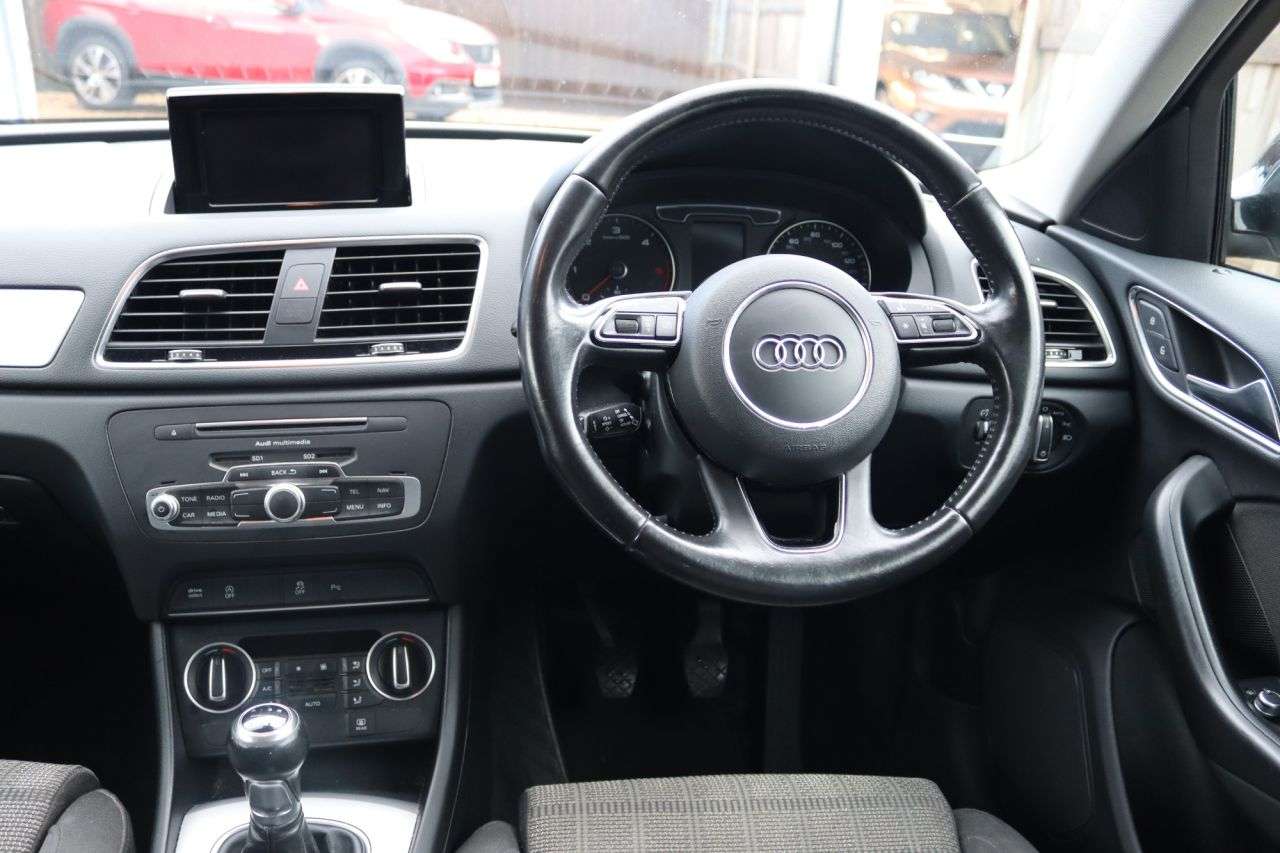 2015 AUDI Q3 2015 AUDI Q3